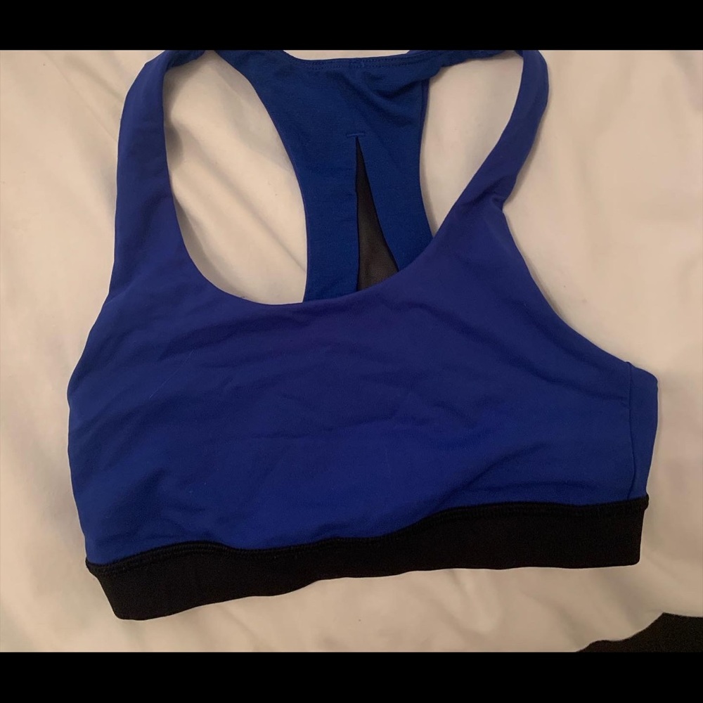 Lululemon royal blue sports bra with mesh detail🤍